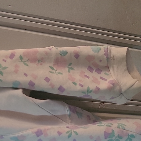 Vintage 3/4 length sleeve sweater - Picture 3 of 6